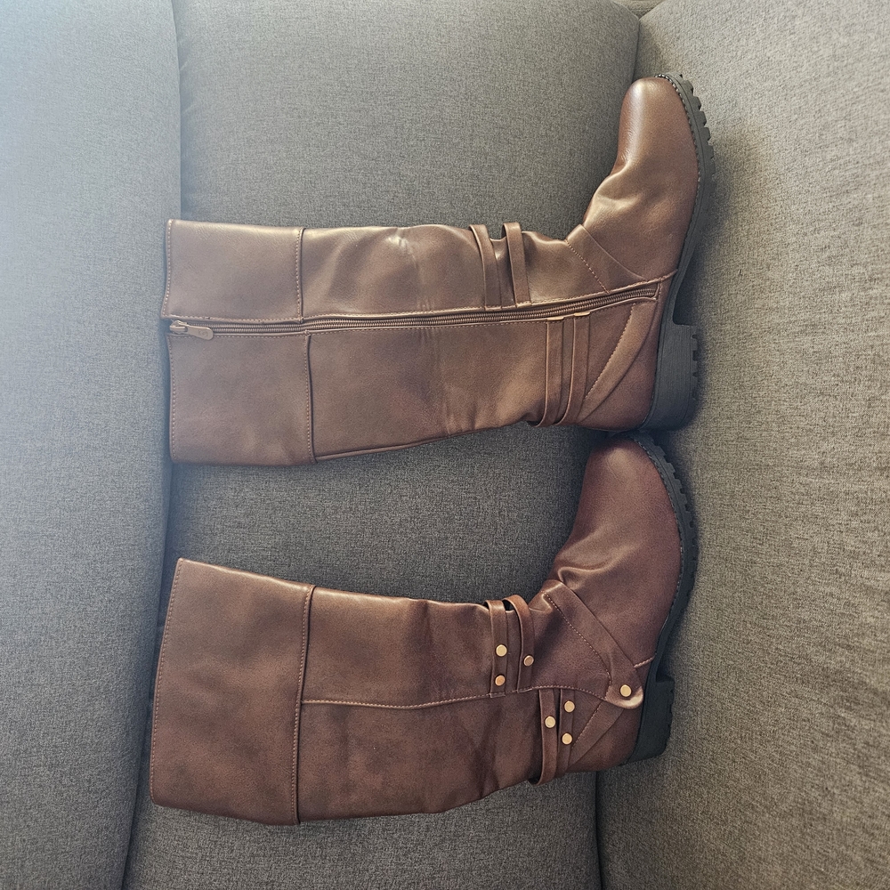 Brown Knee-High Women's Boots